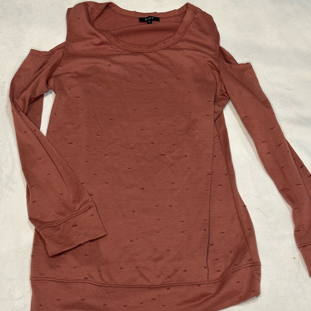 Love J Mauve Rose Cold Shoulder Long Sleeve Sweatshirt Size Medium/Holes Detail